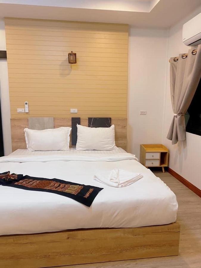 The Moon Camp Khanom Ban Phlao ภายนอก รูปภาพ